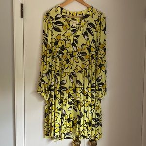 Maeve size M dress!  Perfect for Summer!